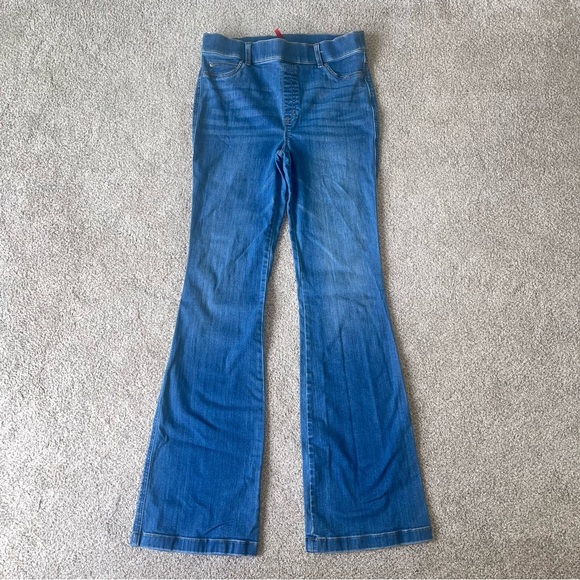 Spanx Flare Jeans XL Tall Pull On Compression Stretch Denim Medium Wash NEW! - Picture 2 of 7